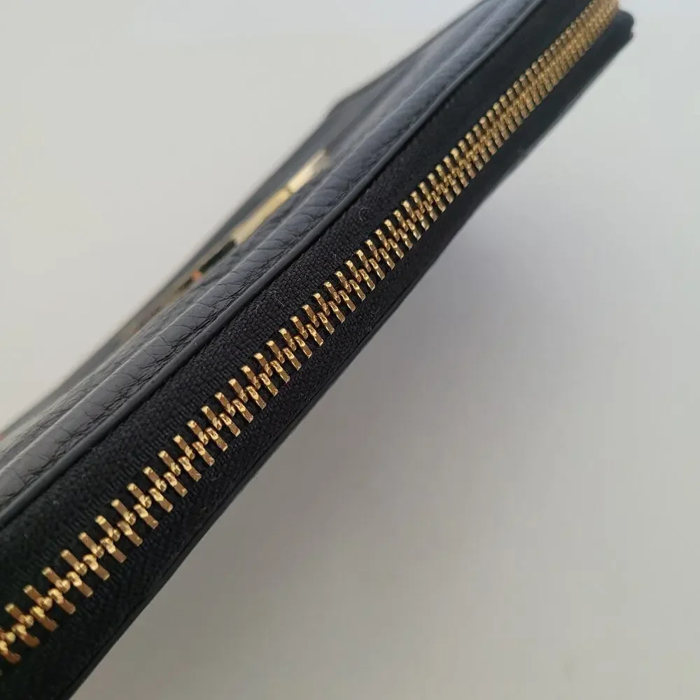 Tory Burch Solid Black Pebble Leather Zip Around Large Wallet Long Clutch‎ Logo
